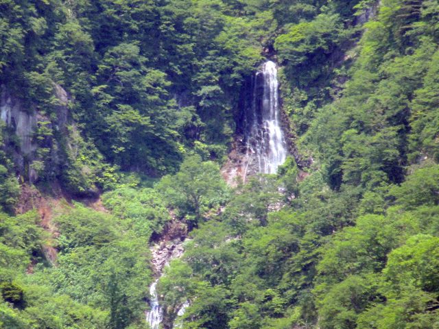 Jizou Falls