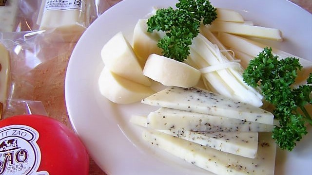 Make homemade cheese Everyone can enjoy this cheese cooking! Taste the fresh made cheese using Zao’s milk. “Zao Heartland”